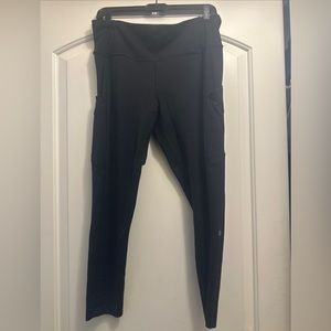 Black Peleton lululemon leggings